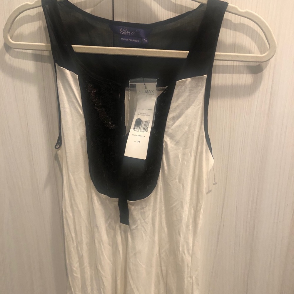 Miley Cyrus tank top